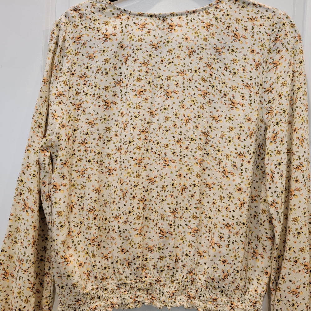 Bohemian Floral Cream Blouse - Picture 4 of 4